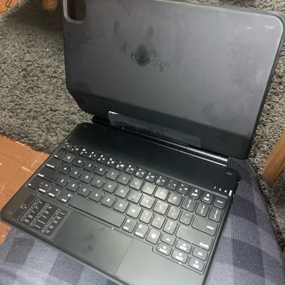 Black keyboard for IPad Pro 11 inch